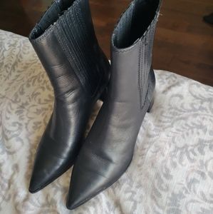 Zara very cute booties